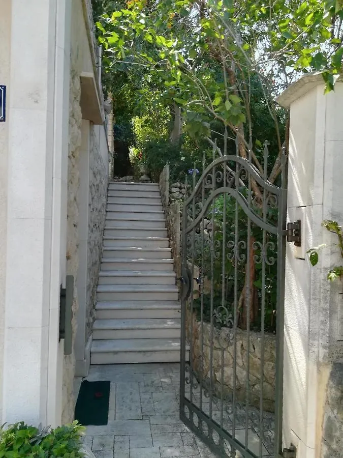 Villa Caroline Trogir 0*,  Kroatien