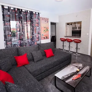  Apartament Aparment Jomarko